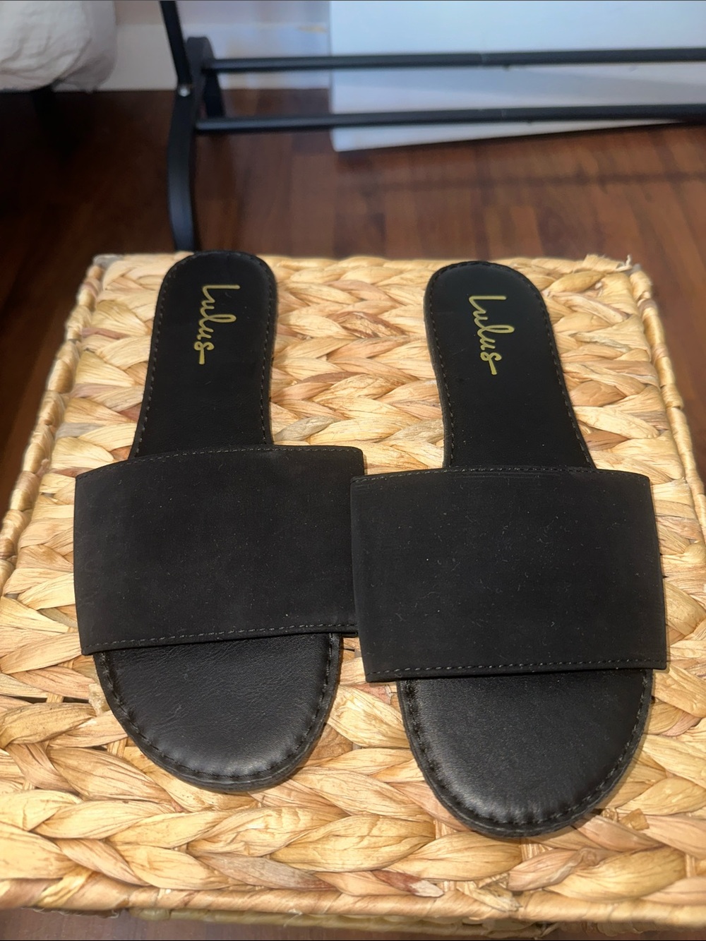 Lulu's Black Wide-Band Slide Sandals